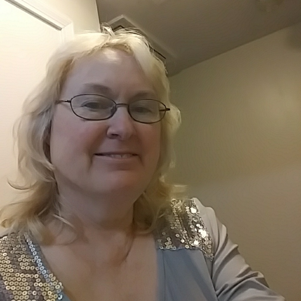 Meet your Posher, Debbie